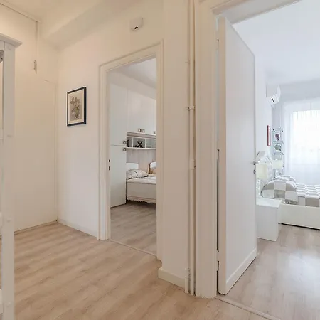 San Pietro Roomy Flat 公寓