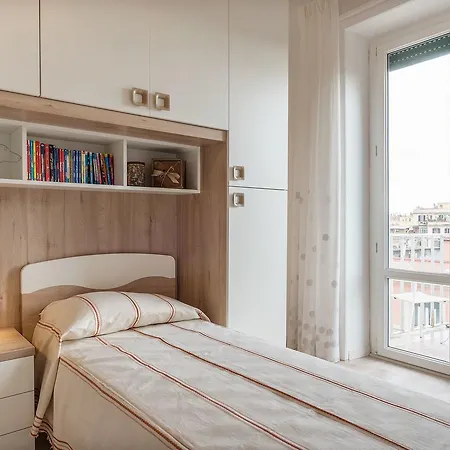 San Pietro Roomy Flat Daire Roma